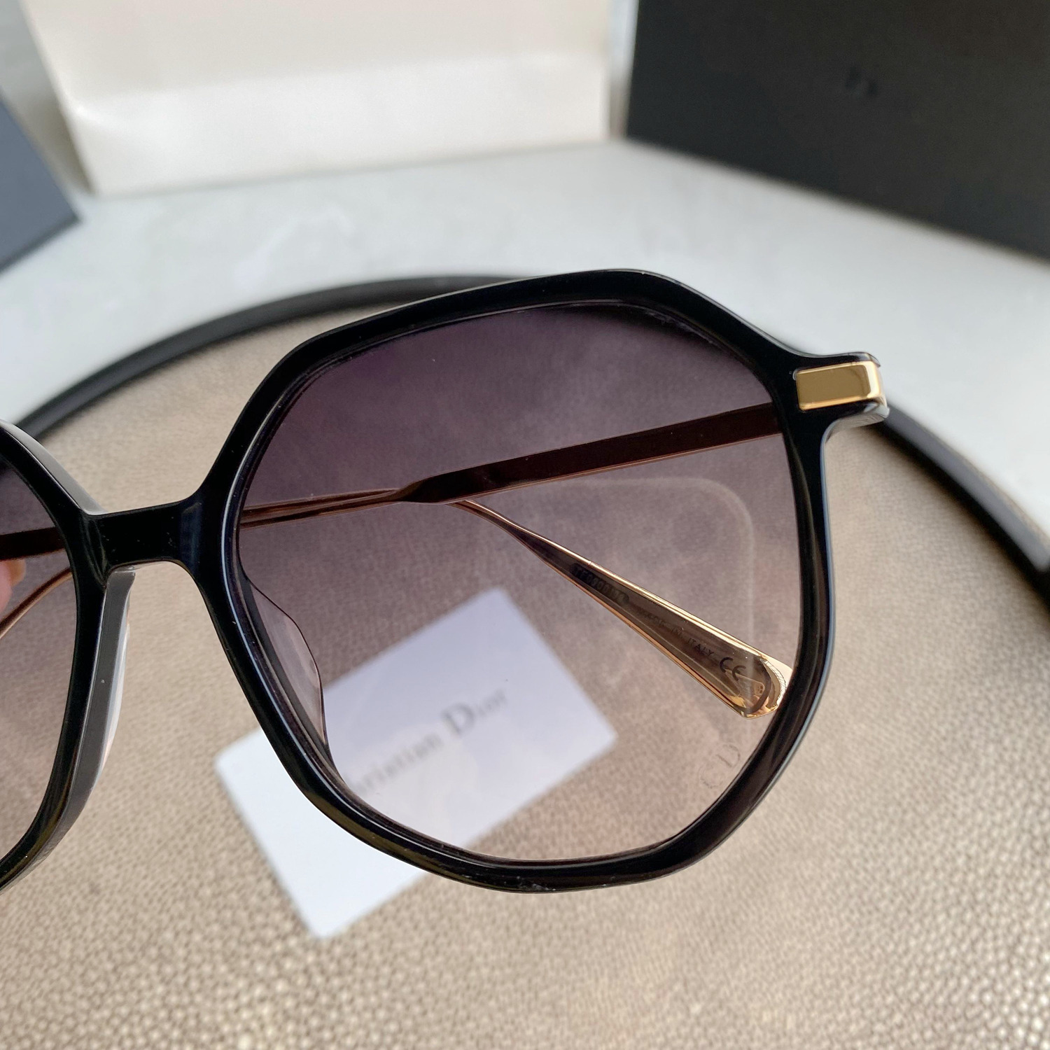 Round Sunglasses