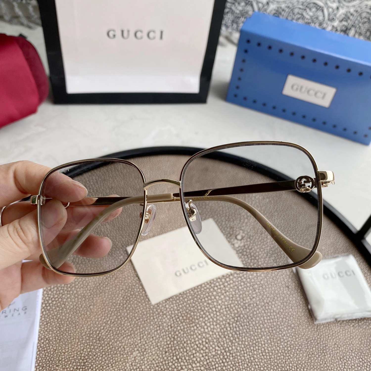 SQUARE-FRAME SUNGLASSES