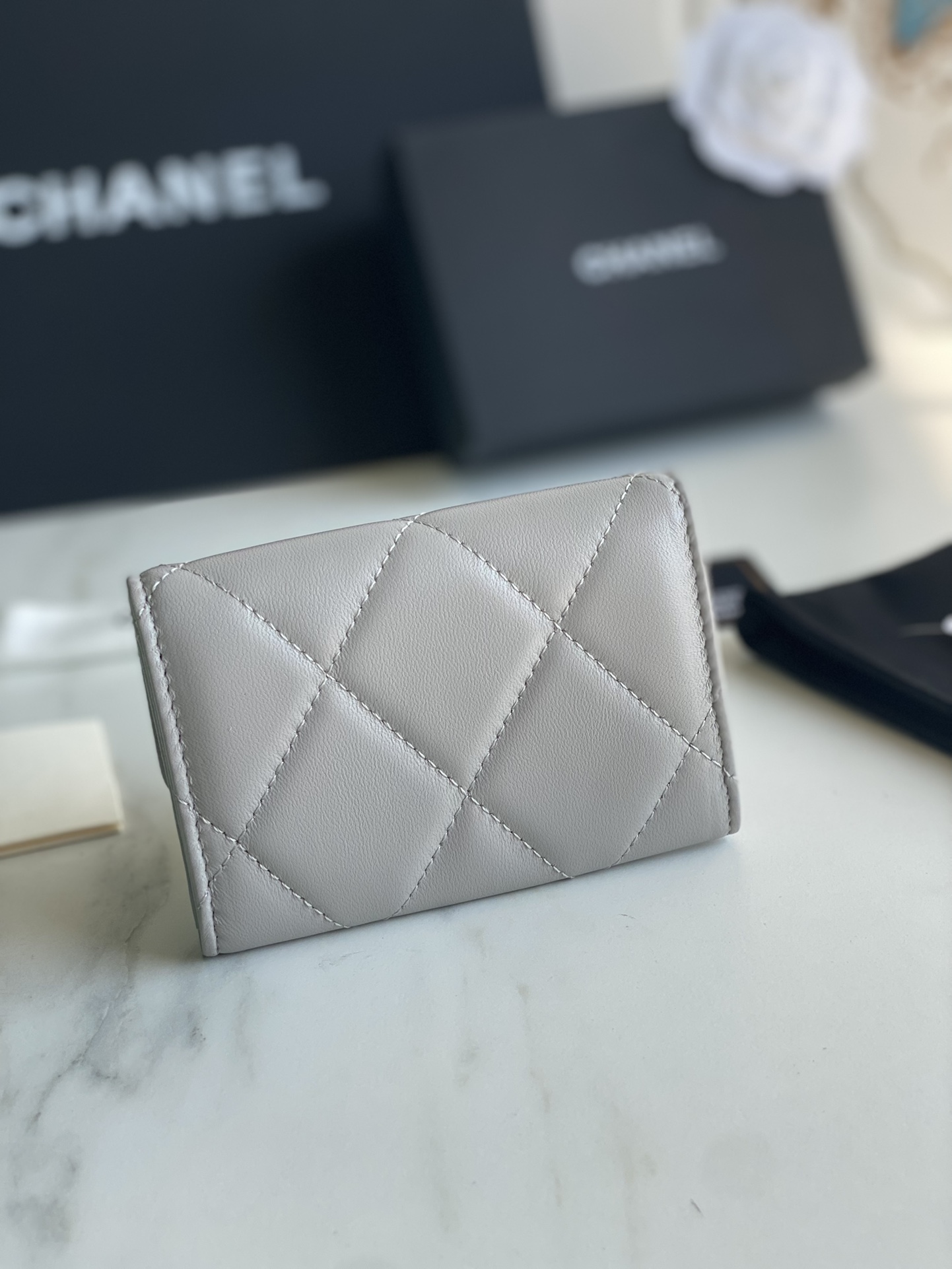 Ch**el 19 FLAP CARD HOLDER