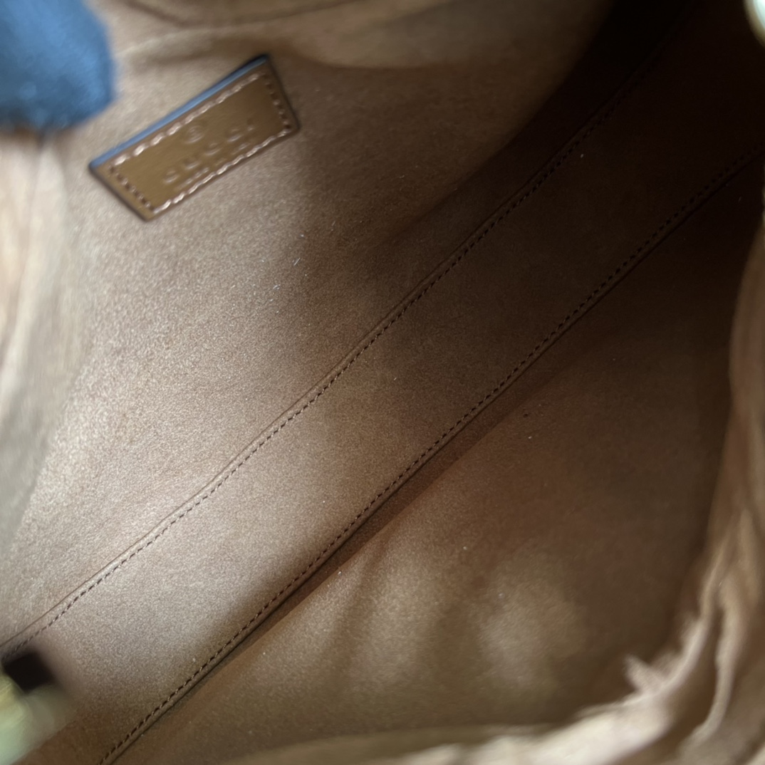 Gvc*1 Attache small shoulder bag