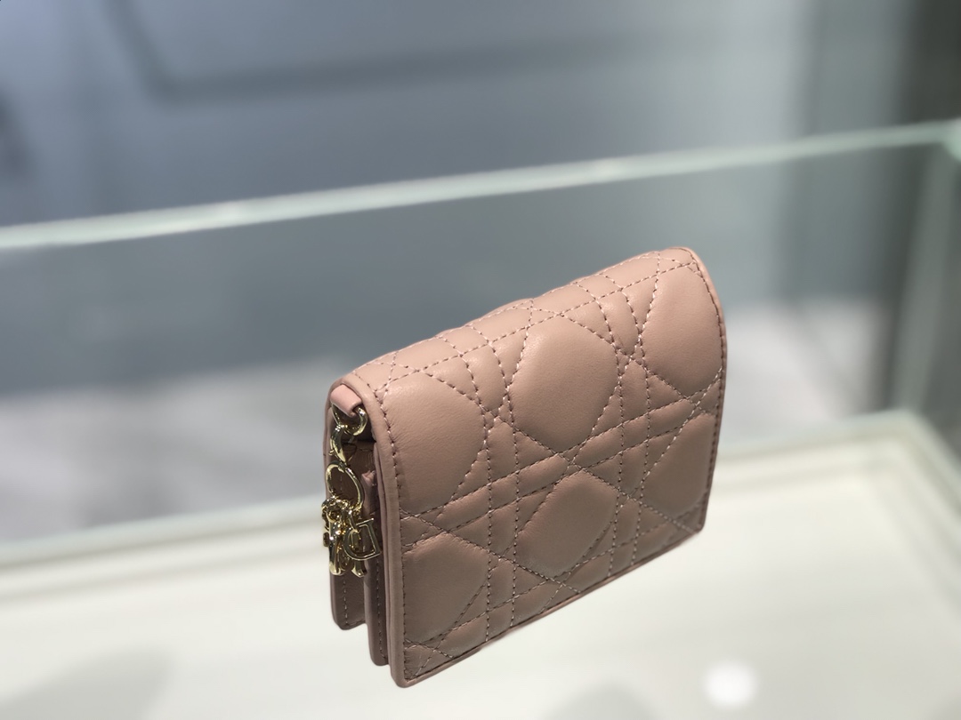 D10r Cannage Wallet