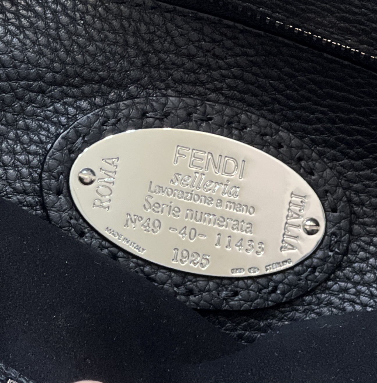 F**di O’Lock Zipper