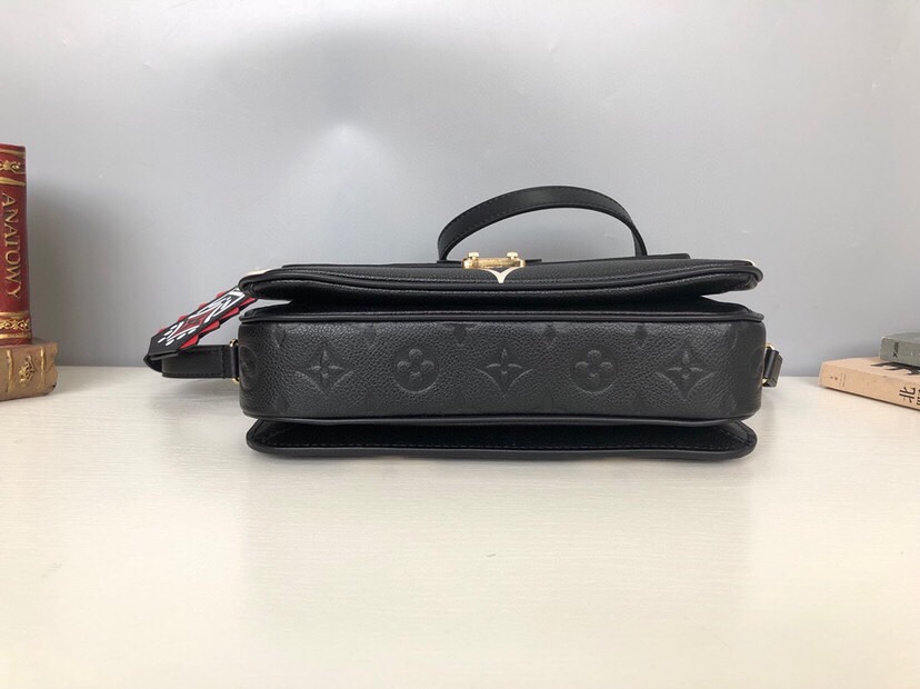LV CRAFTY POCHETTE MÉTIS