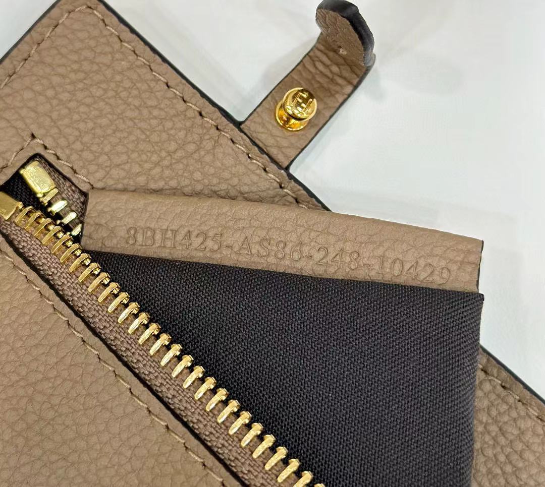F**di Tote Medium