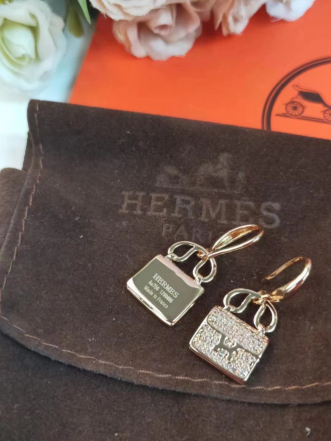 H**me5 Constance Amulette Earrings