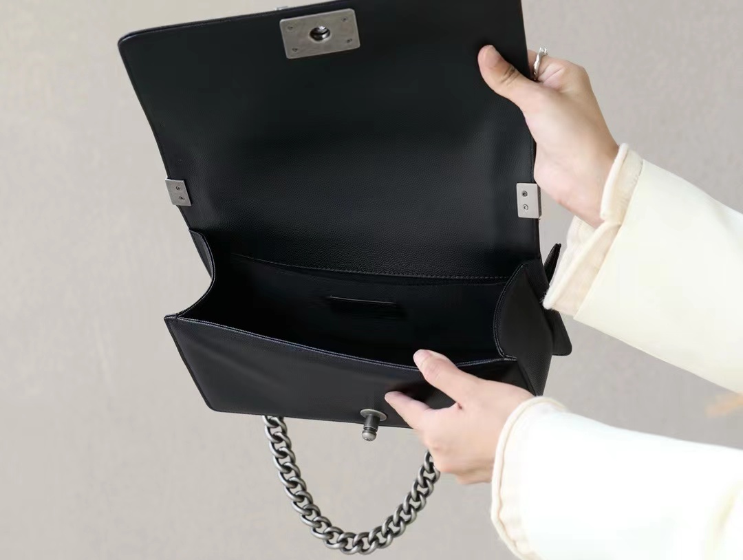 BOY Ch**el SHOULDER BAG Cow Leather