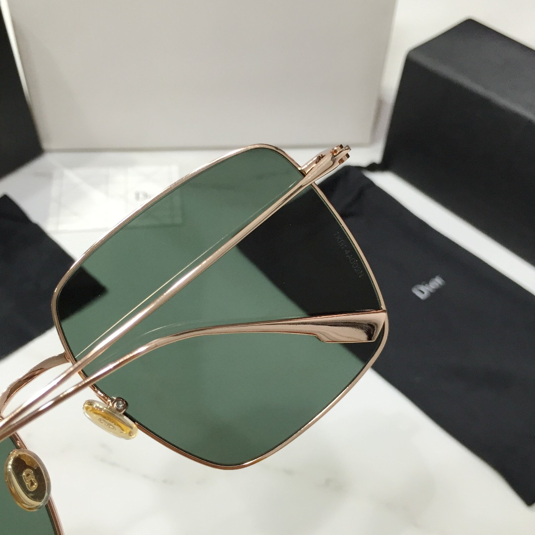 Stellaire Square Sunglasses