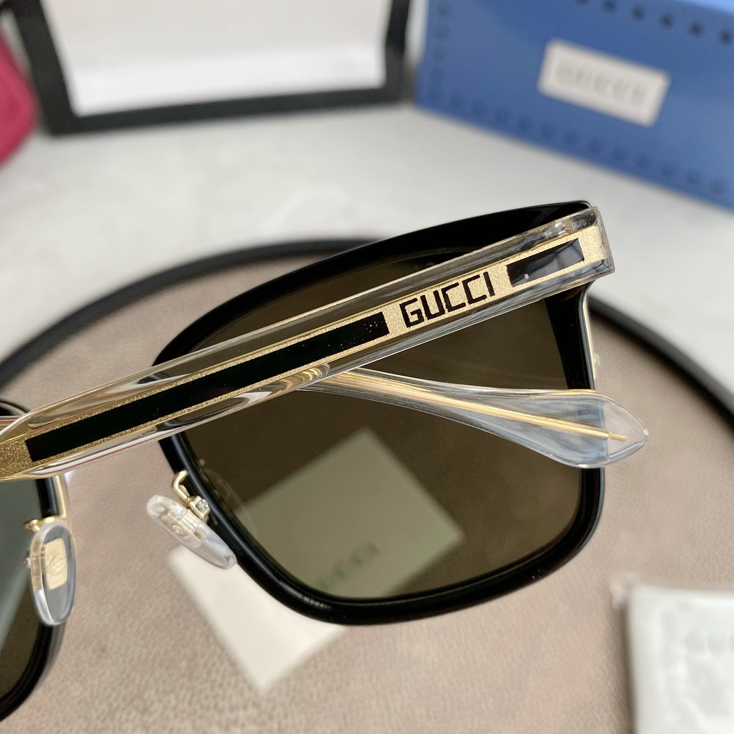 Gvc*1 Eyewear square tinted sunglasses