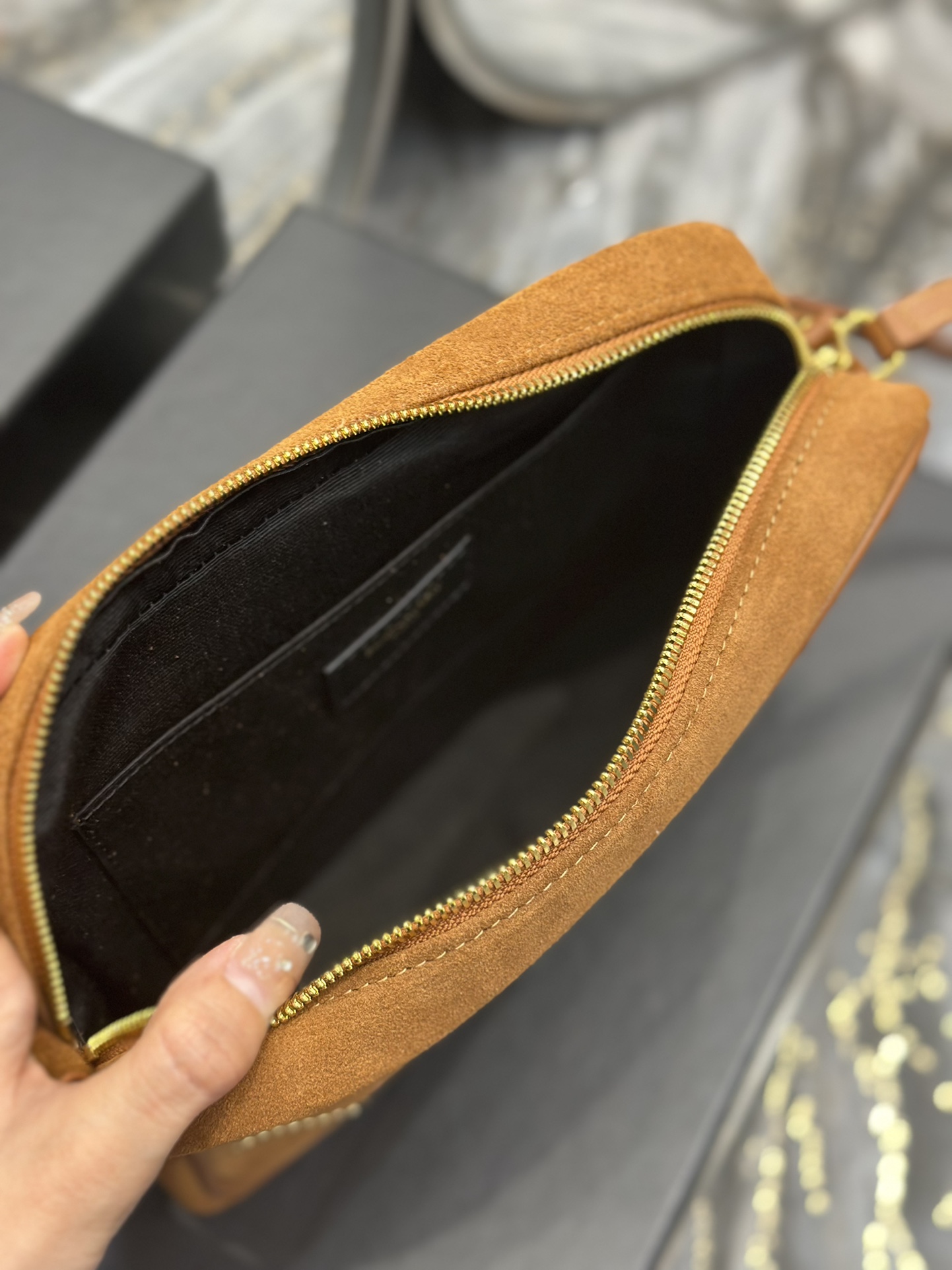 Sa1nt Lau*nt – Lou suede camera bag – women – Calf Leather – One Size – Brown