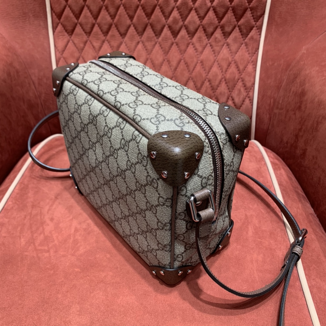 Gvc*1 Soft Trunk