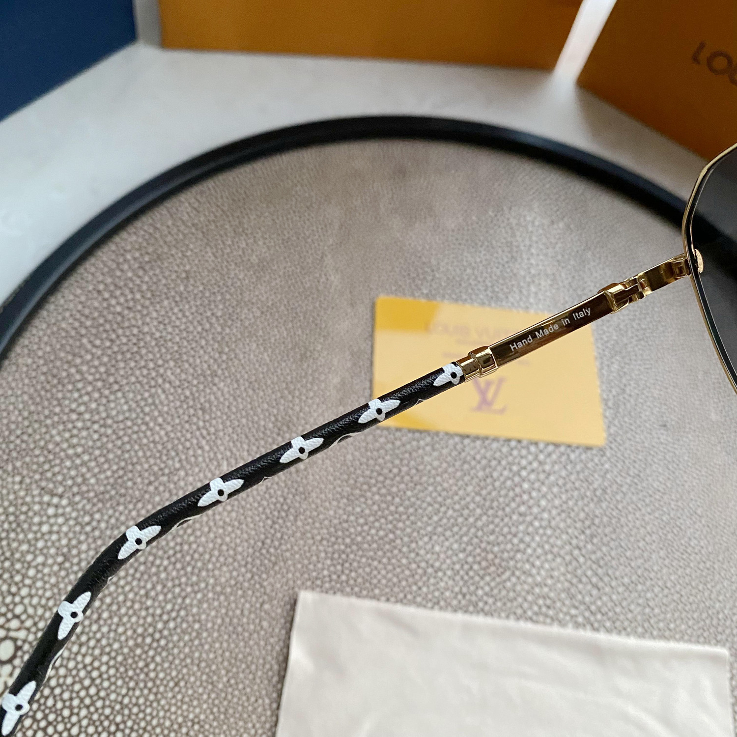 MATTHEW WILLIAMSON MAGNOLIA SUNGLASSES IN YELLOW GOLD