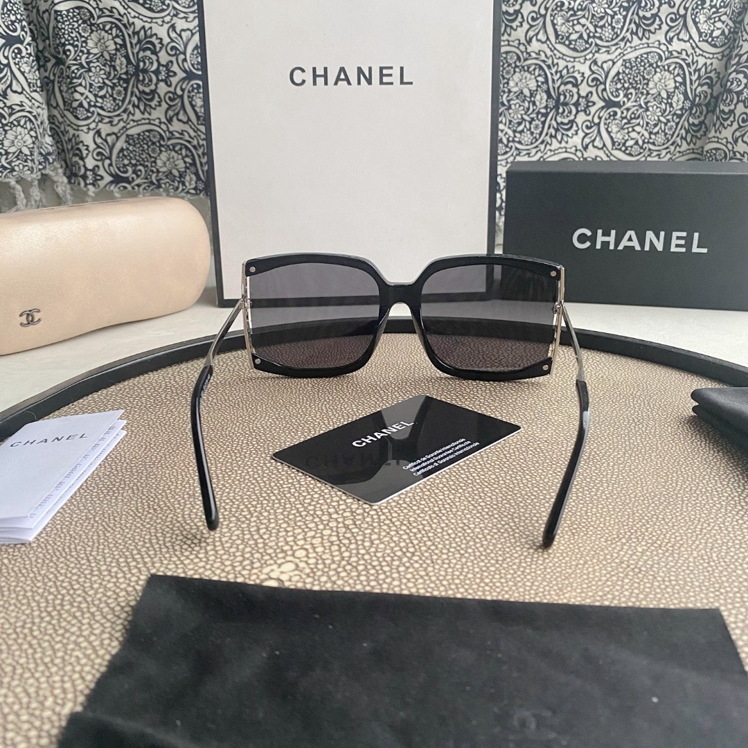Square Sunglasses