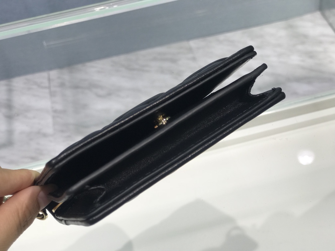 D10r Cannage Wallet