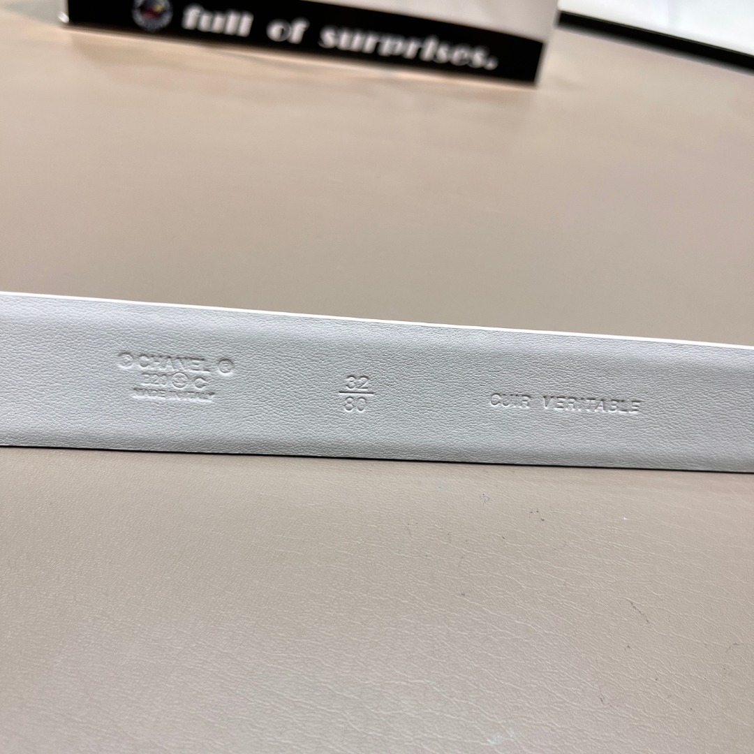 Ch**el belt 13