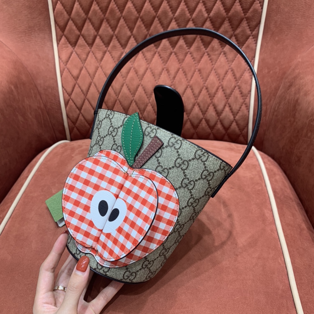 Gvc*1 Tote bag
