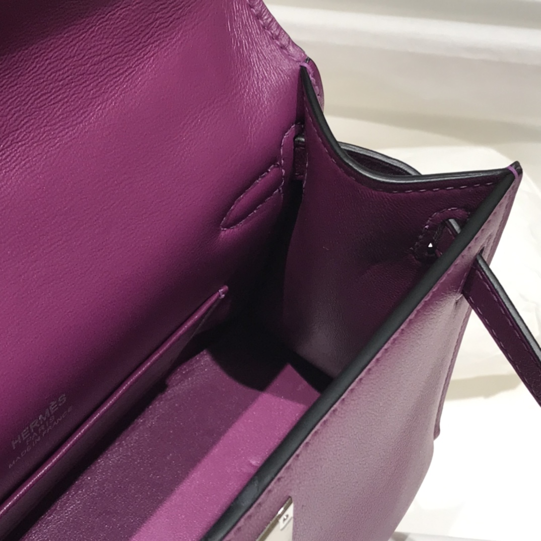 H**me5 Kelly Pochette