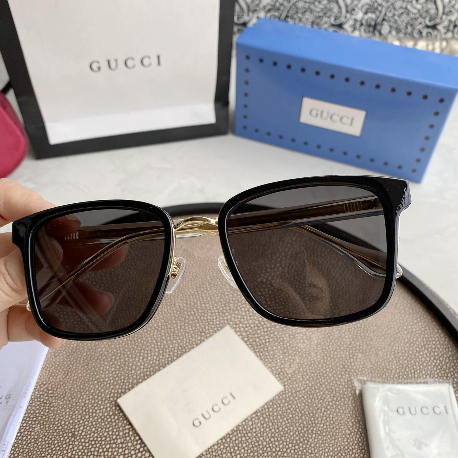 Gvc*1 Eyewear square tinted sunglasses