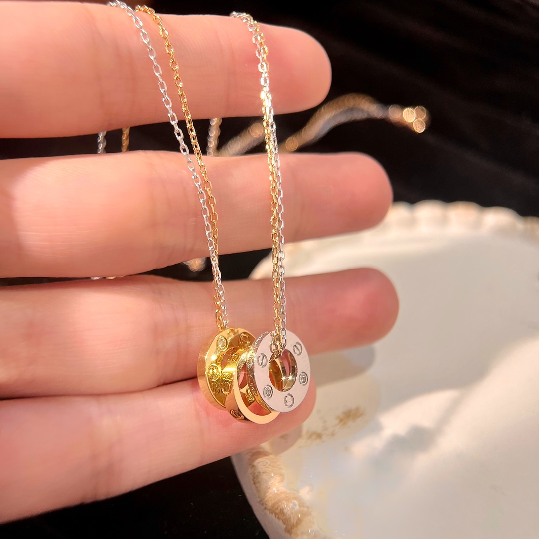 Ca*t1er 6 D1am0nds Love Necklace