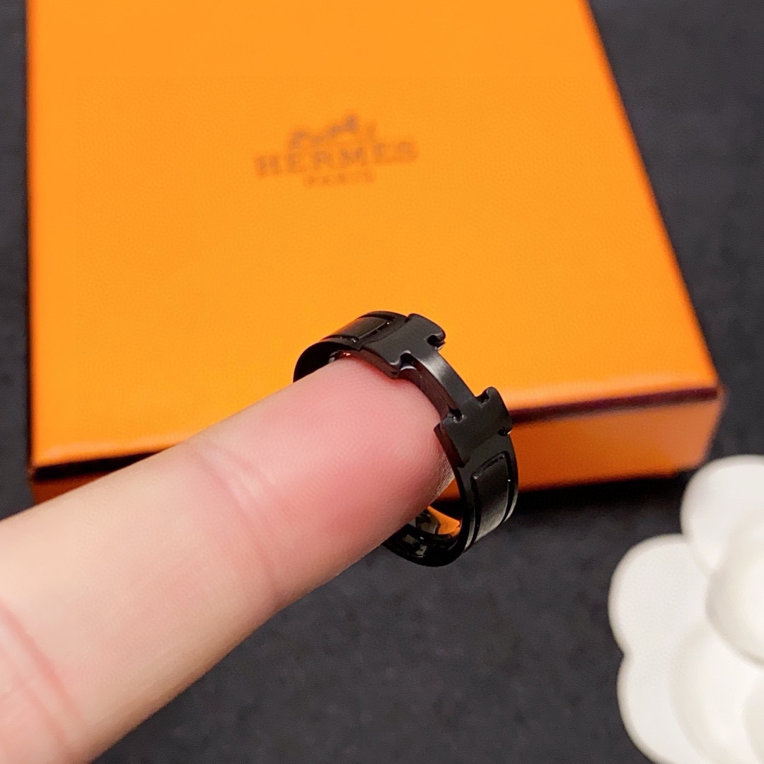 H**me5 H Ring Black Warrior
