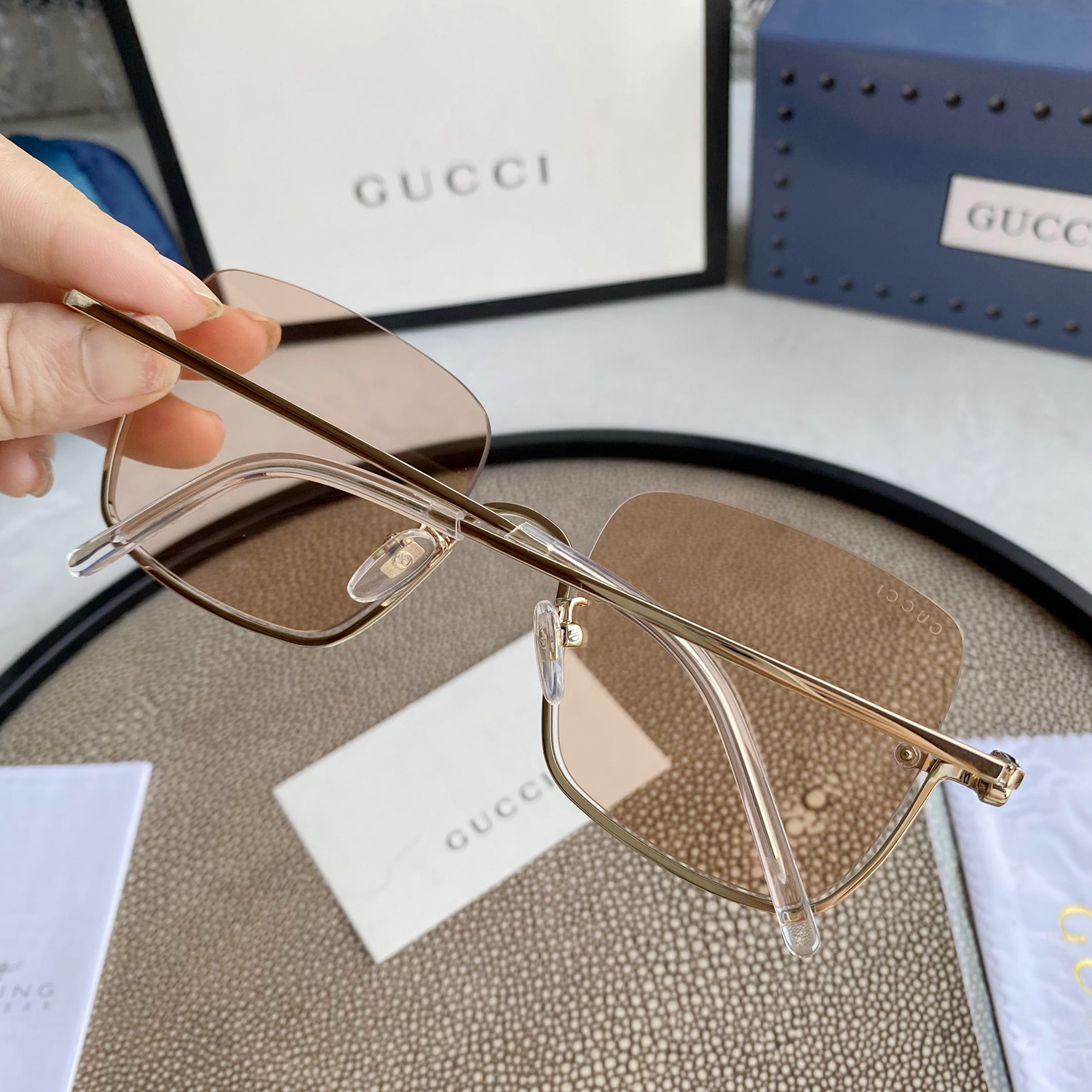 Gvc*1 EYEWEAR SUNGLASSES