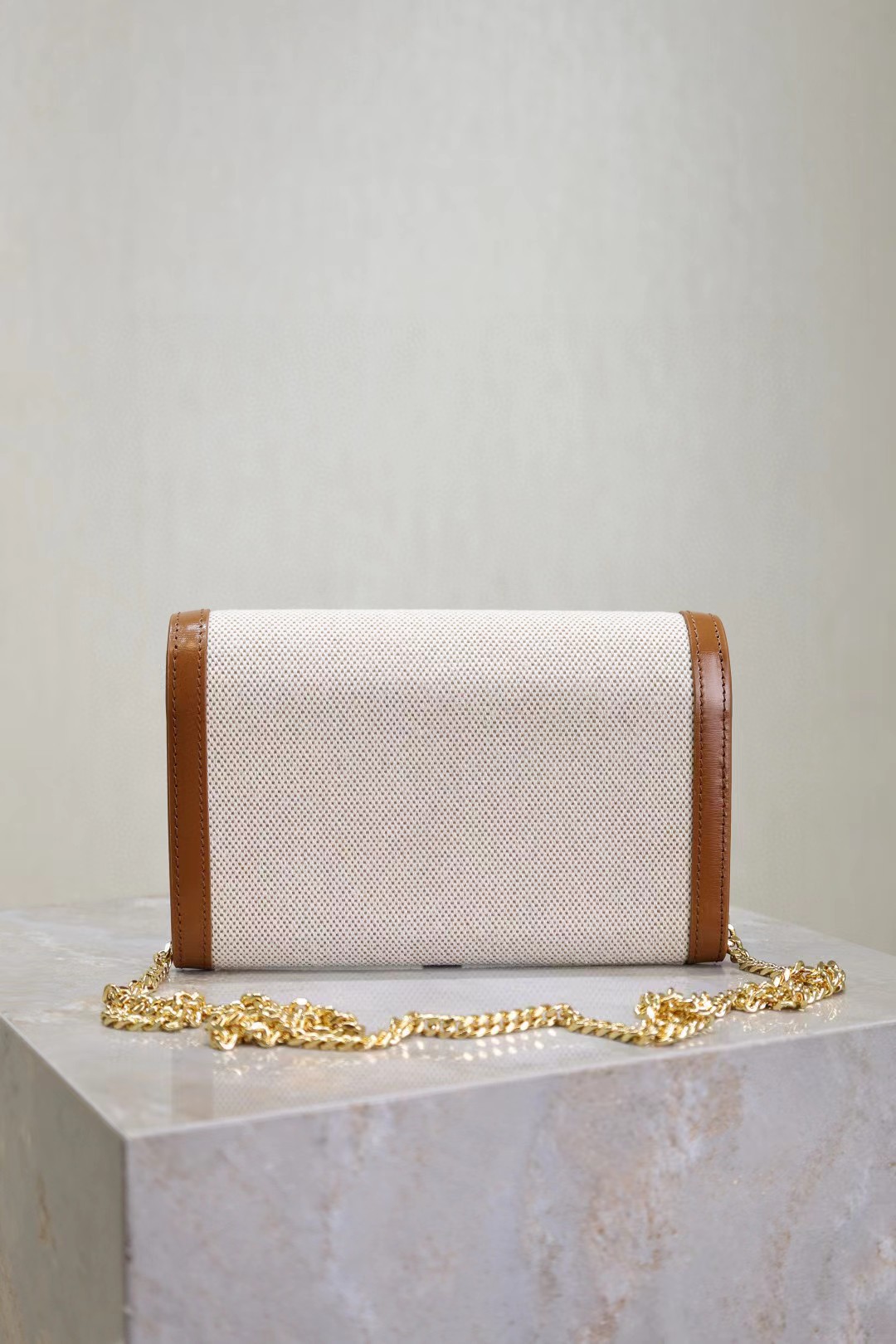Y51 Uptown Clutch