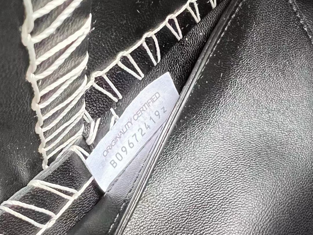 B0tt*ga Ven*ta Medium Arco Tote Bag