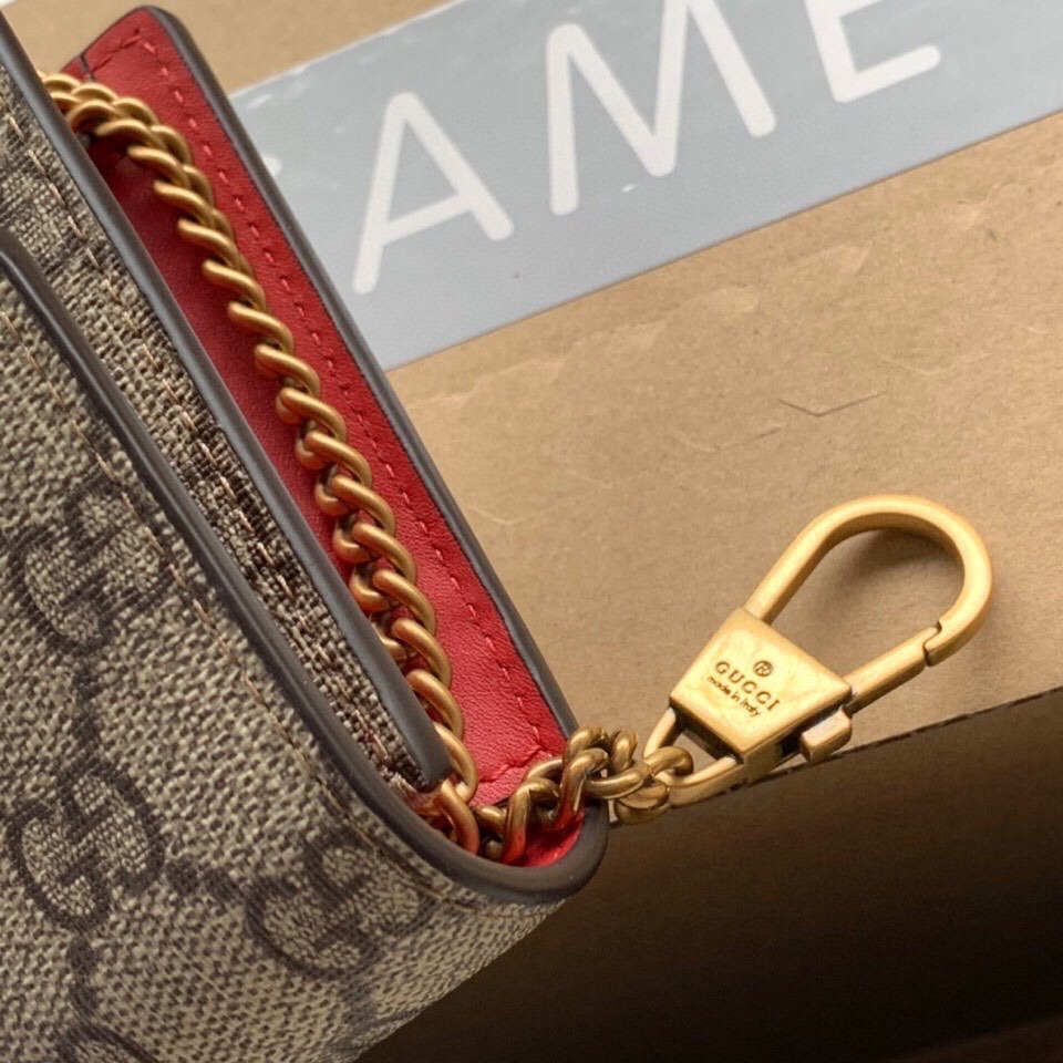 Gvc*1 Cherry Wallet
