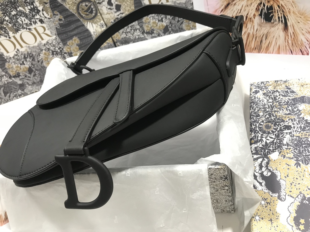 D10r Saddle Bag