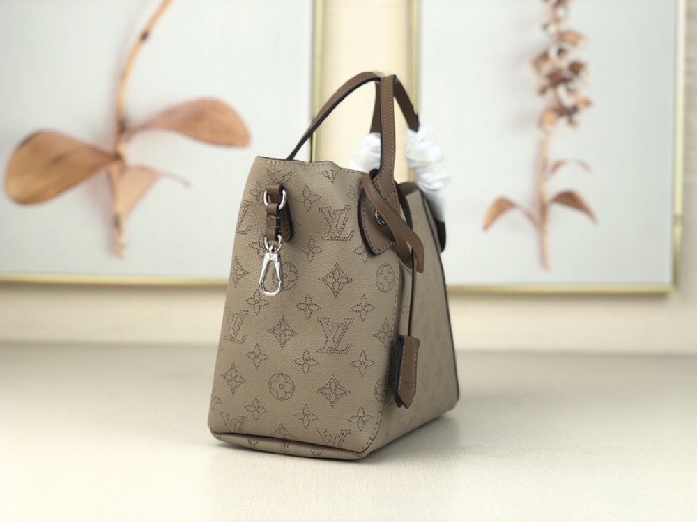 L0vis Vvtt0n Mahina Leather Hina PM