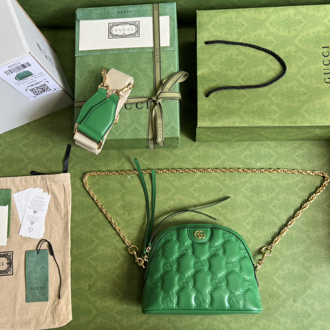 GG Matelassé leather small bag