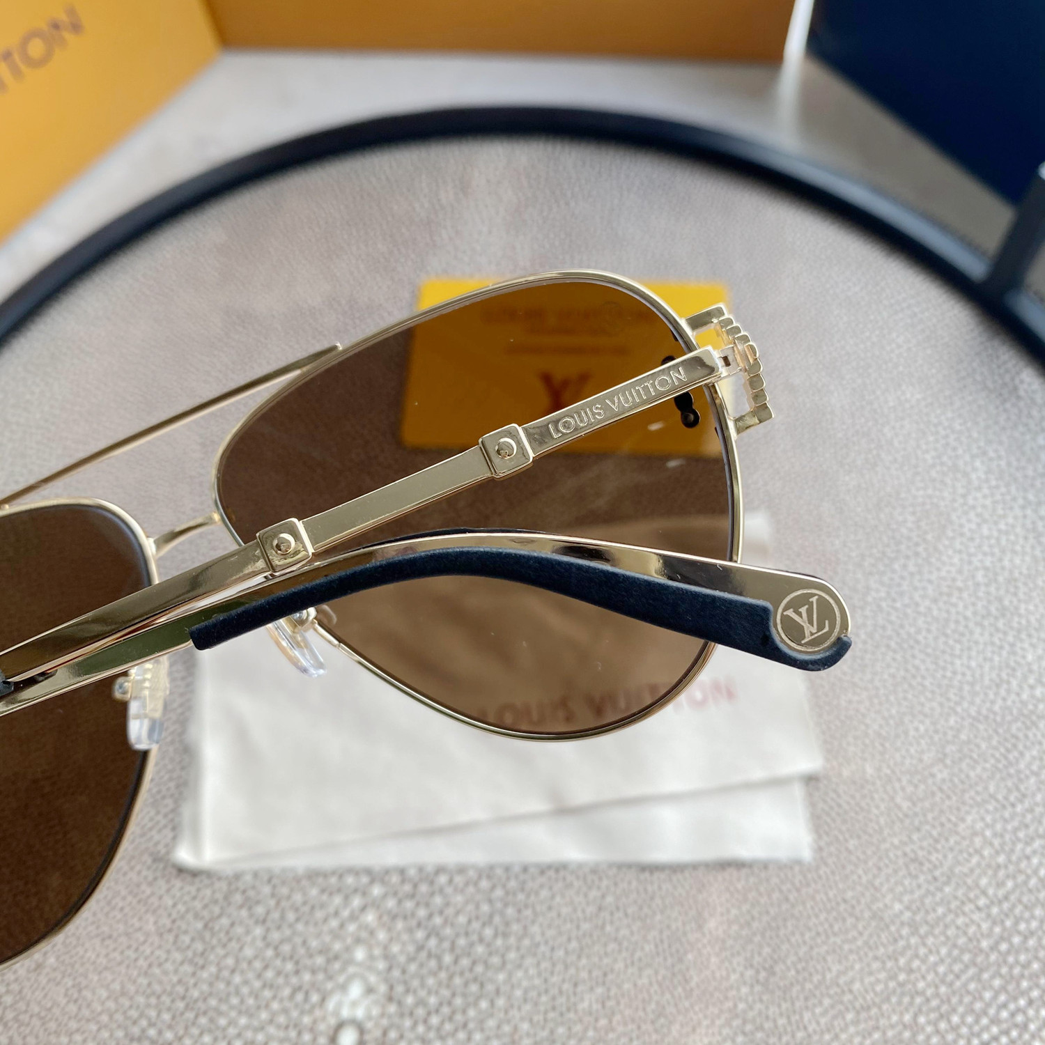 SATURNINO EYEWEAR
