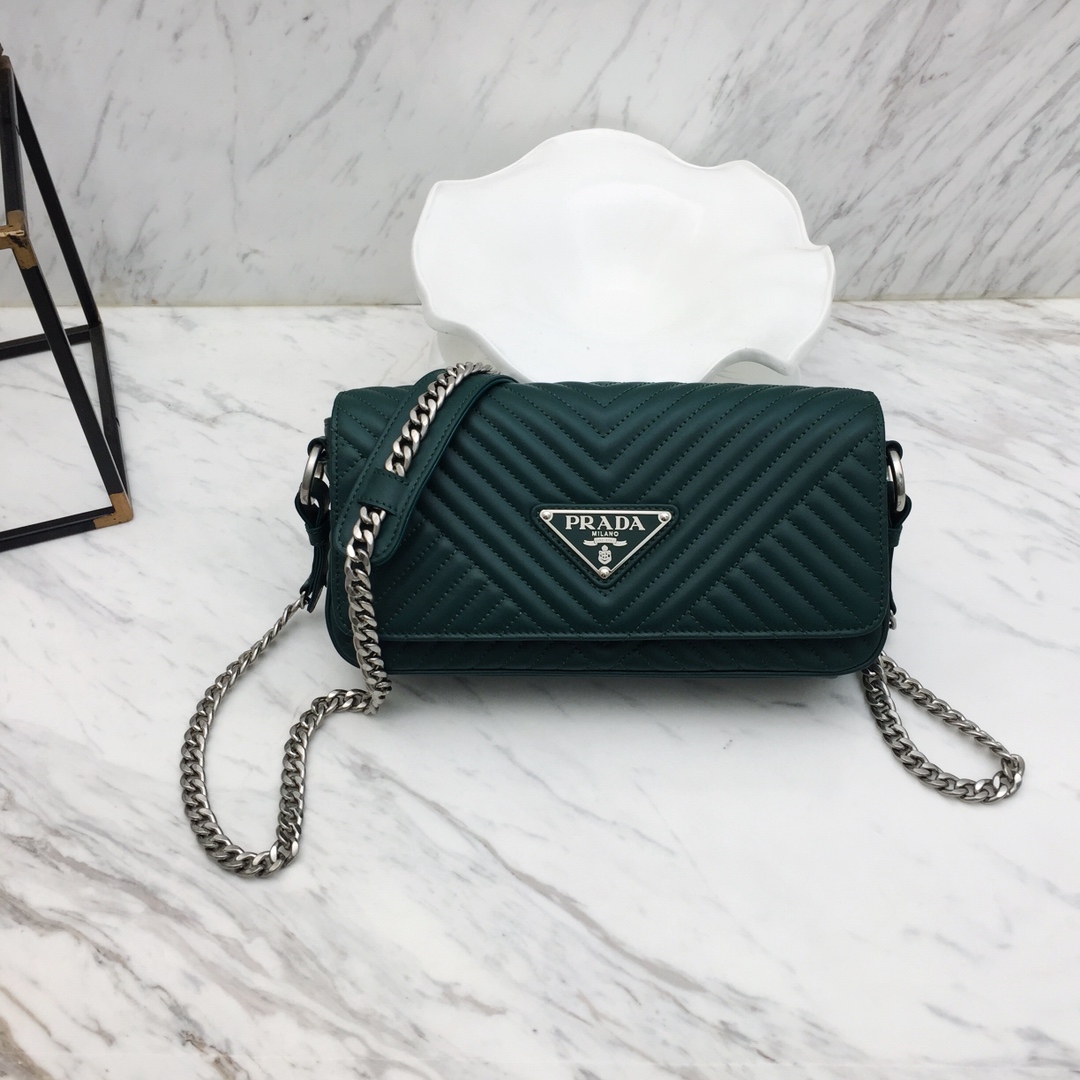Pra*a Diagramme bag