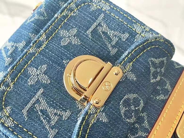 l0vis vvtt0n De*1m monogram De*1m baggy