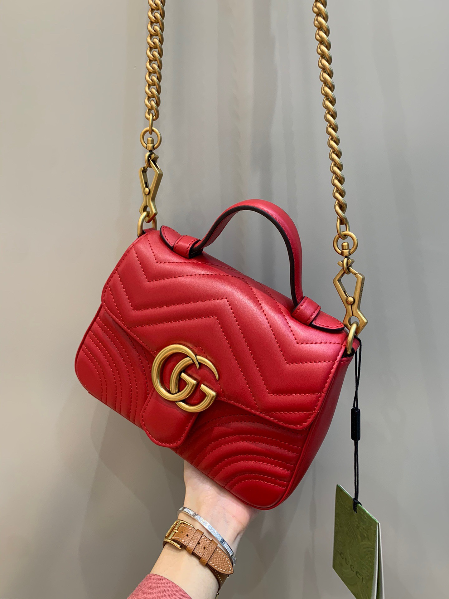 Classic handle bag