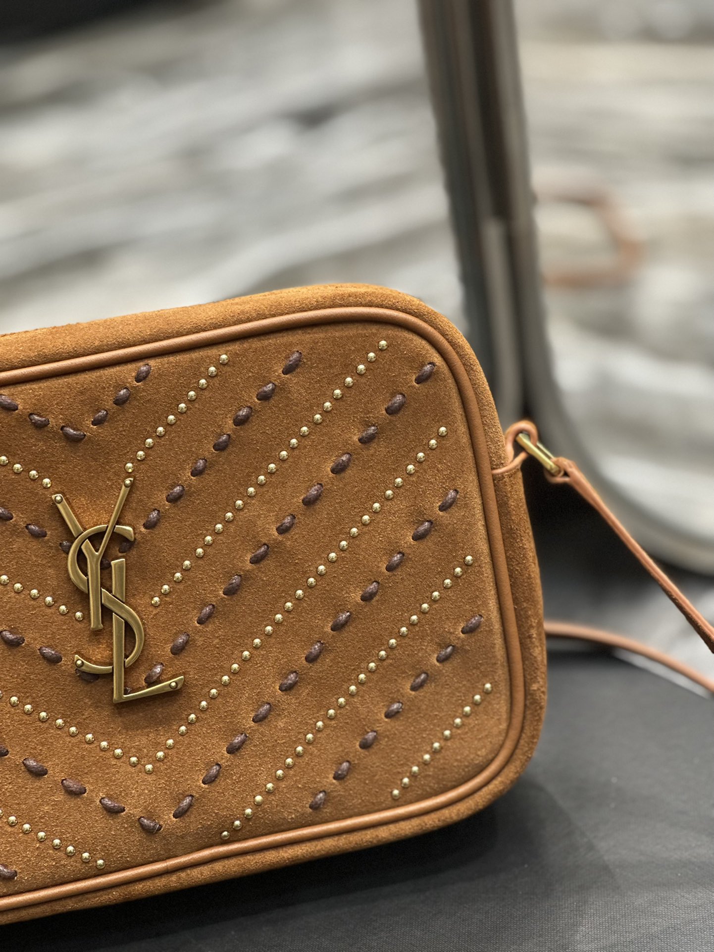 Sa1nt Lau*nt – Lou suede camera bag – women – Calf Leather – One Size – Brown