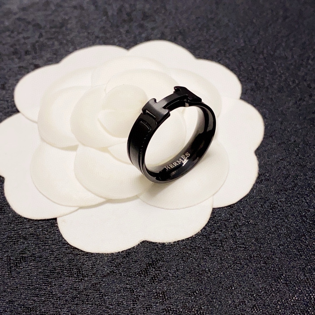 H**me5 H Ring Black Warrior