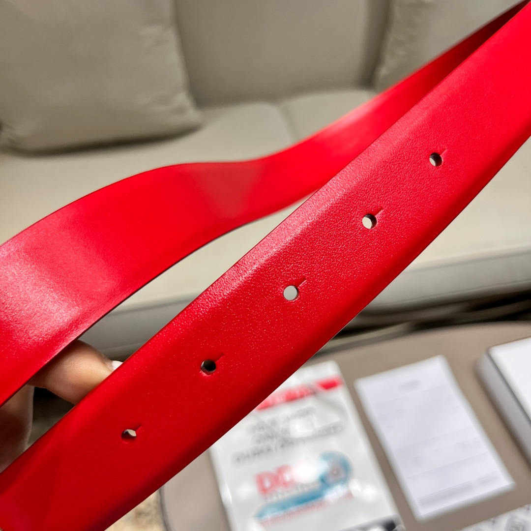 Ch**el leather belt