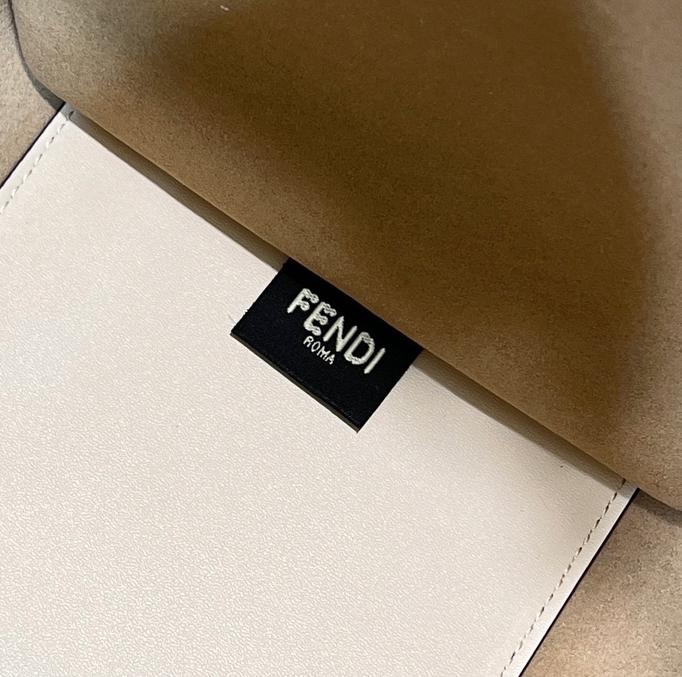 F**di Sunshine Medium