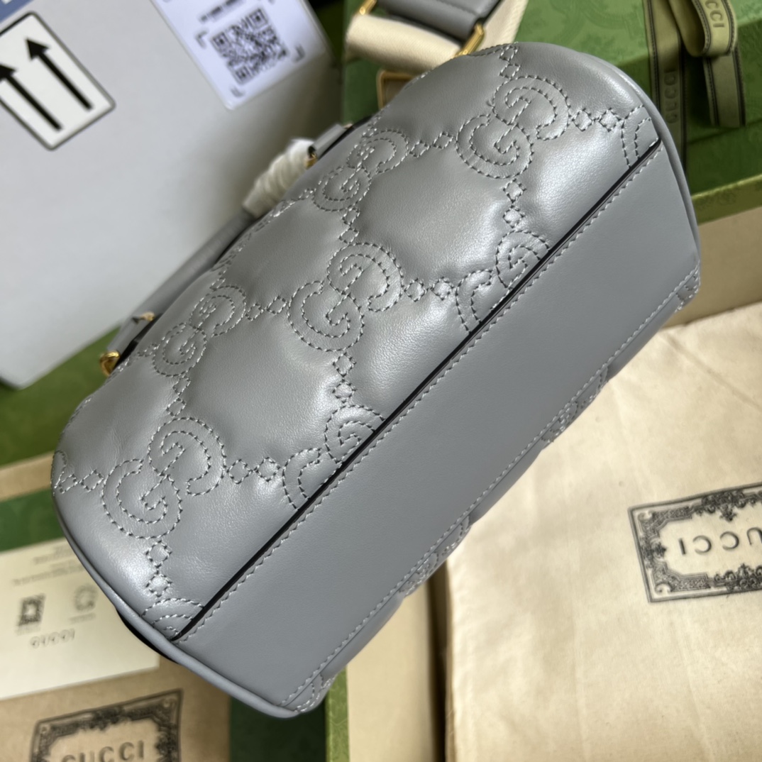 GG Matelassé leather mini bag