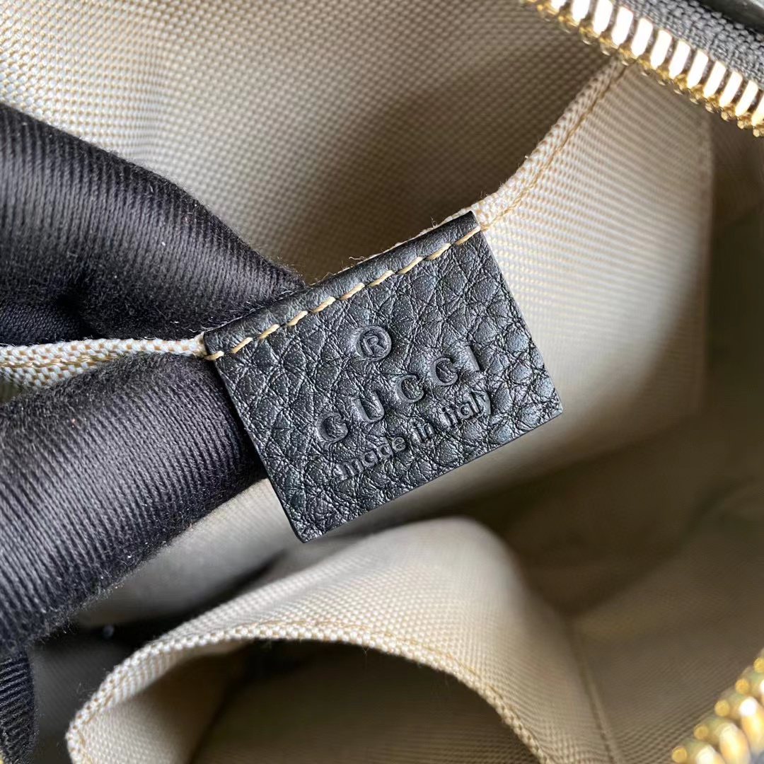 Gvc*1 soho disco shoulder bag
