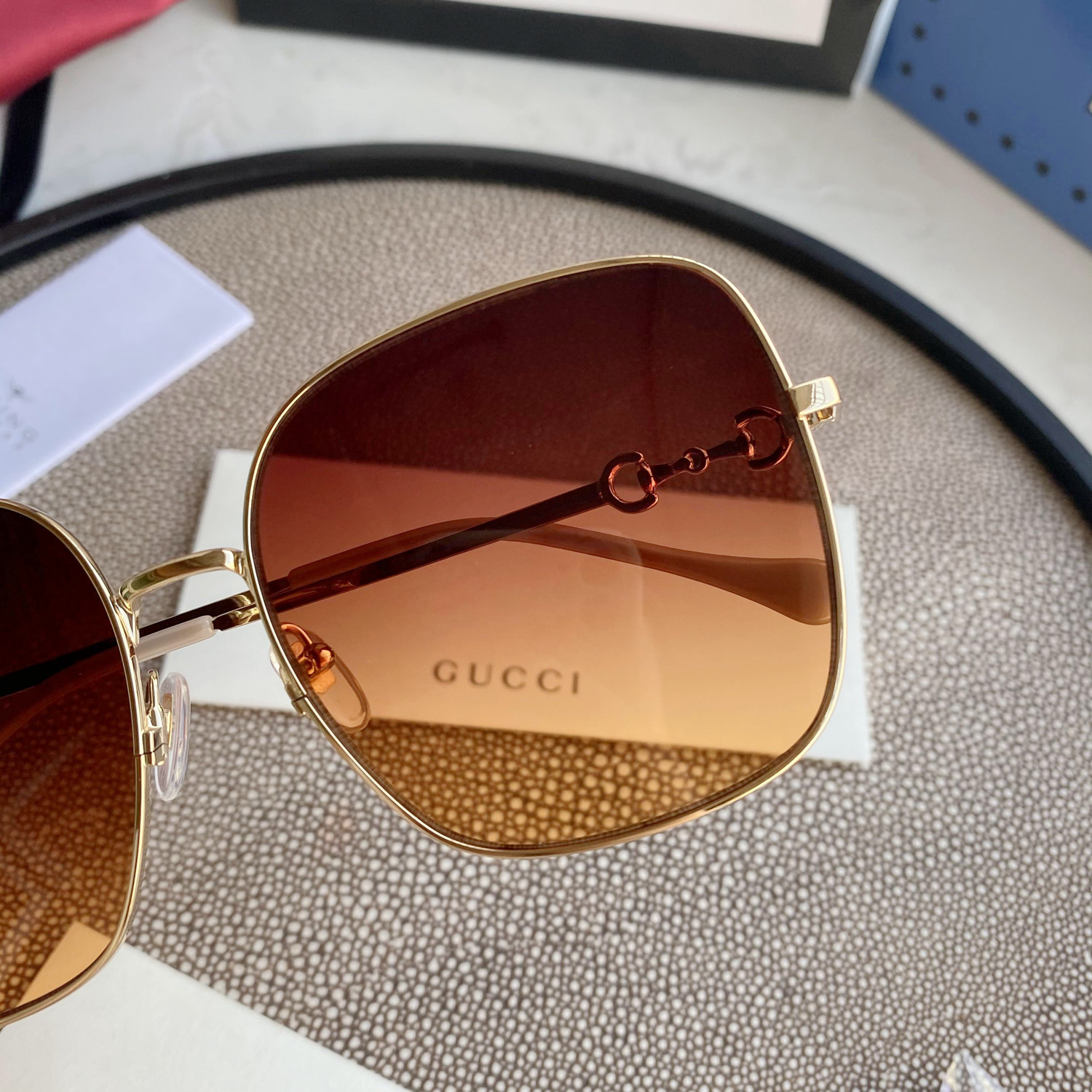 SQUARE-FRAME SUNGLASSES