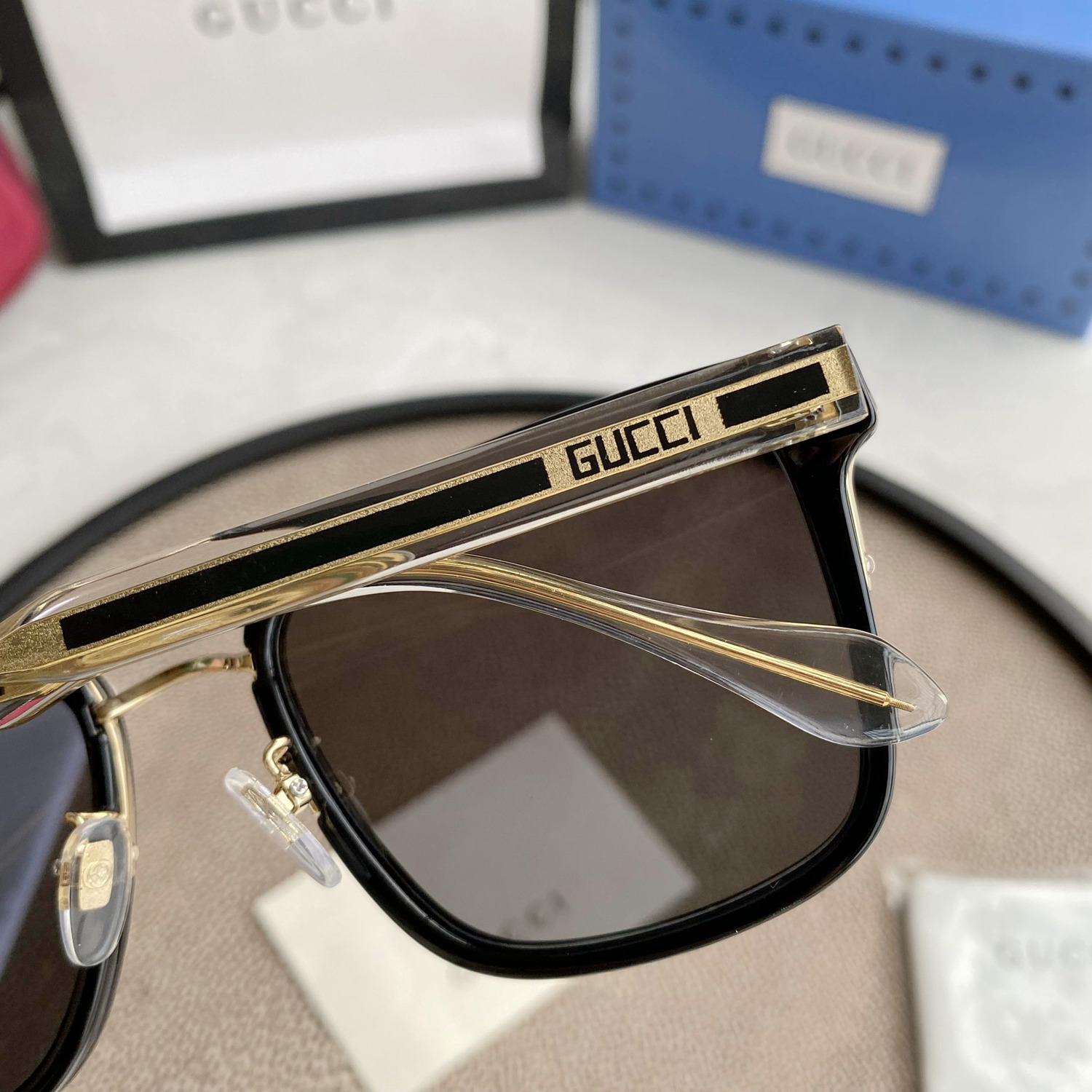 Gvc*1 Eyewear square tinted sunglasses