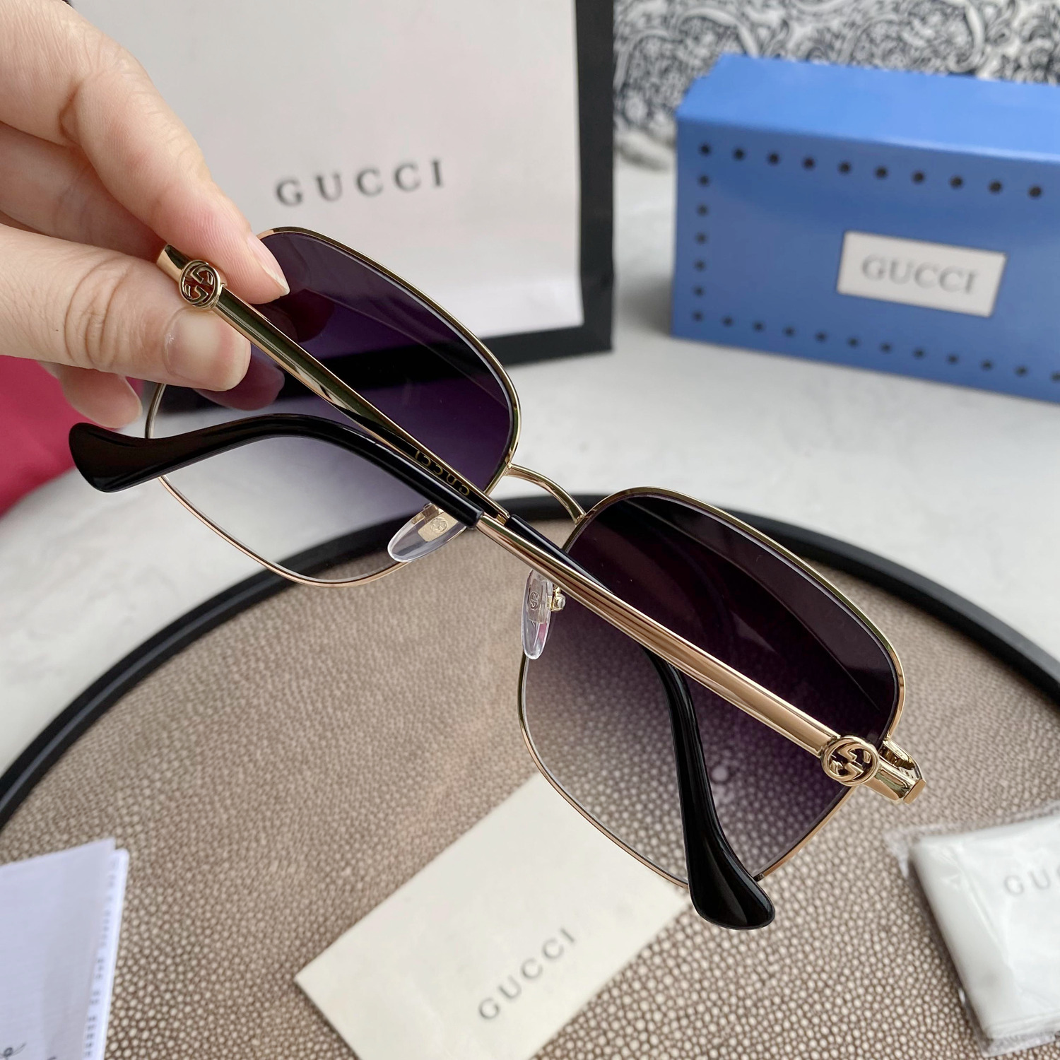 SQUARE-FRAME SUNGLASSES