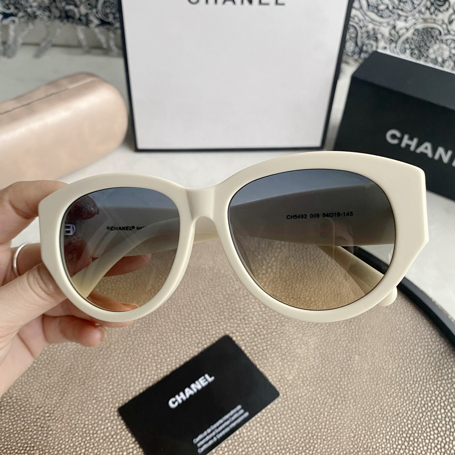 Ch**el Sunglasses