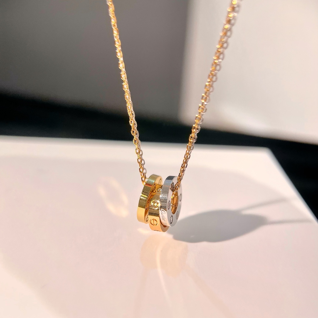Ca*t1er 6 D1am0nds Love Necklace