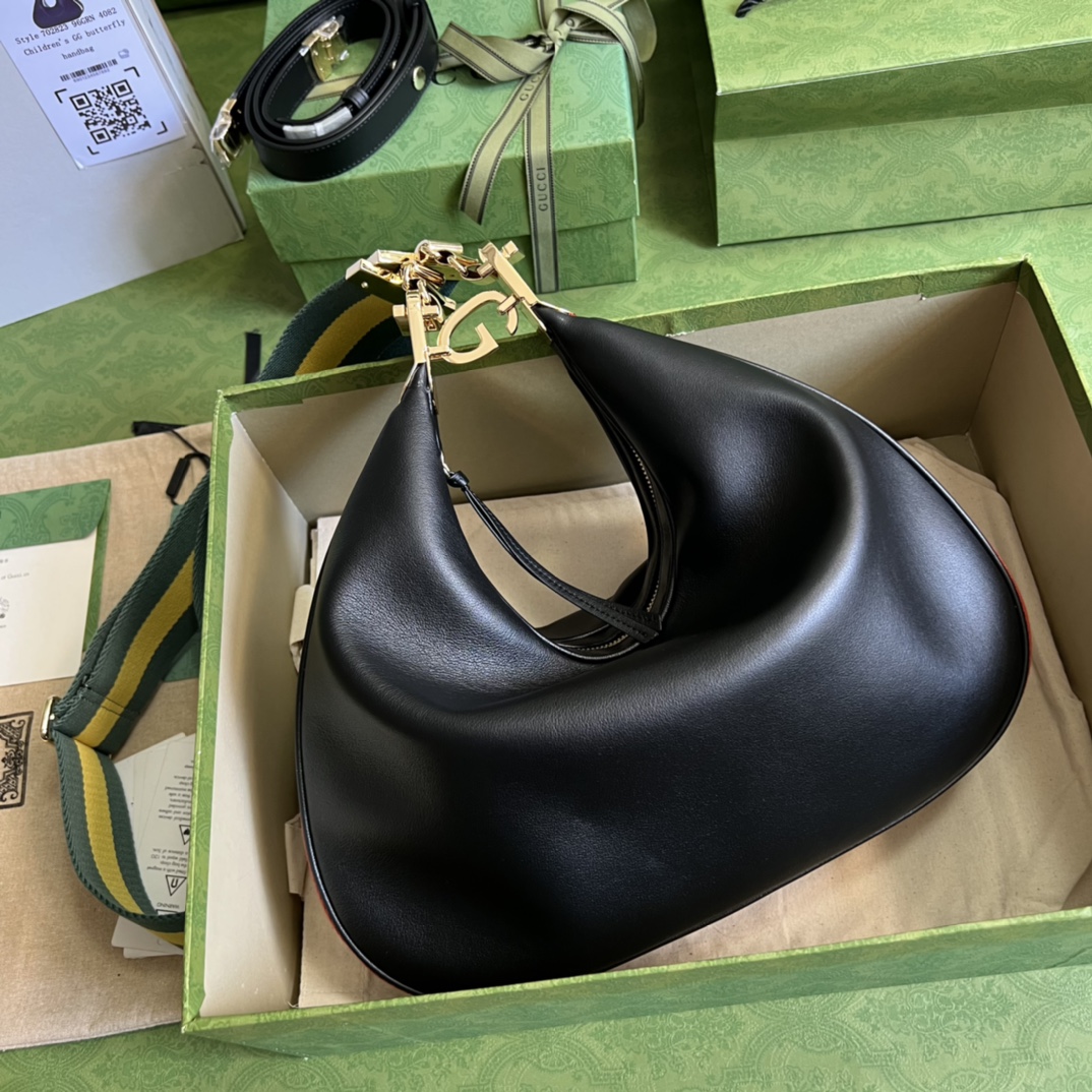 Gvc*1 Attache large shoulder bag