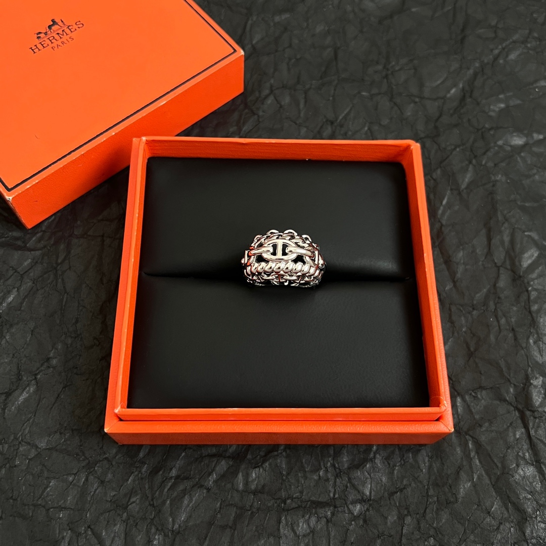H**me5 Constance Ring