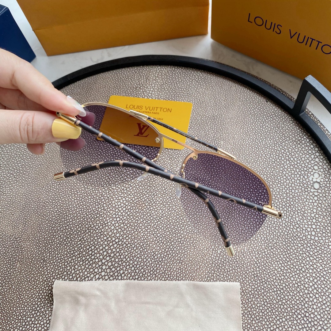 Pink Gradiant Monogram Stem Aviators