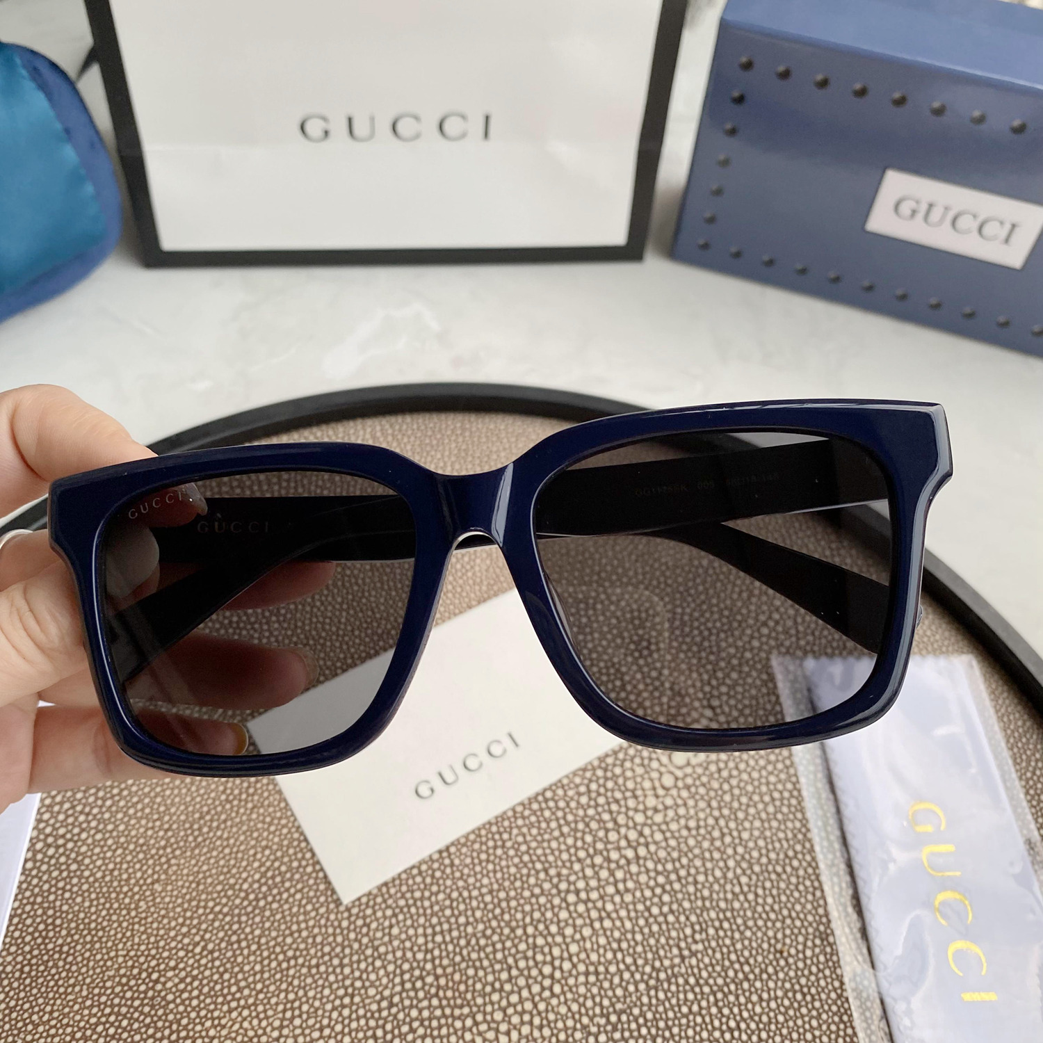 Gvc*1 acetate sunglasses with logo