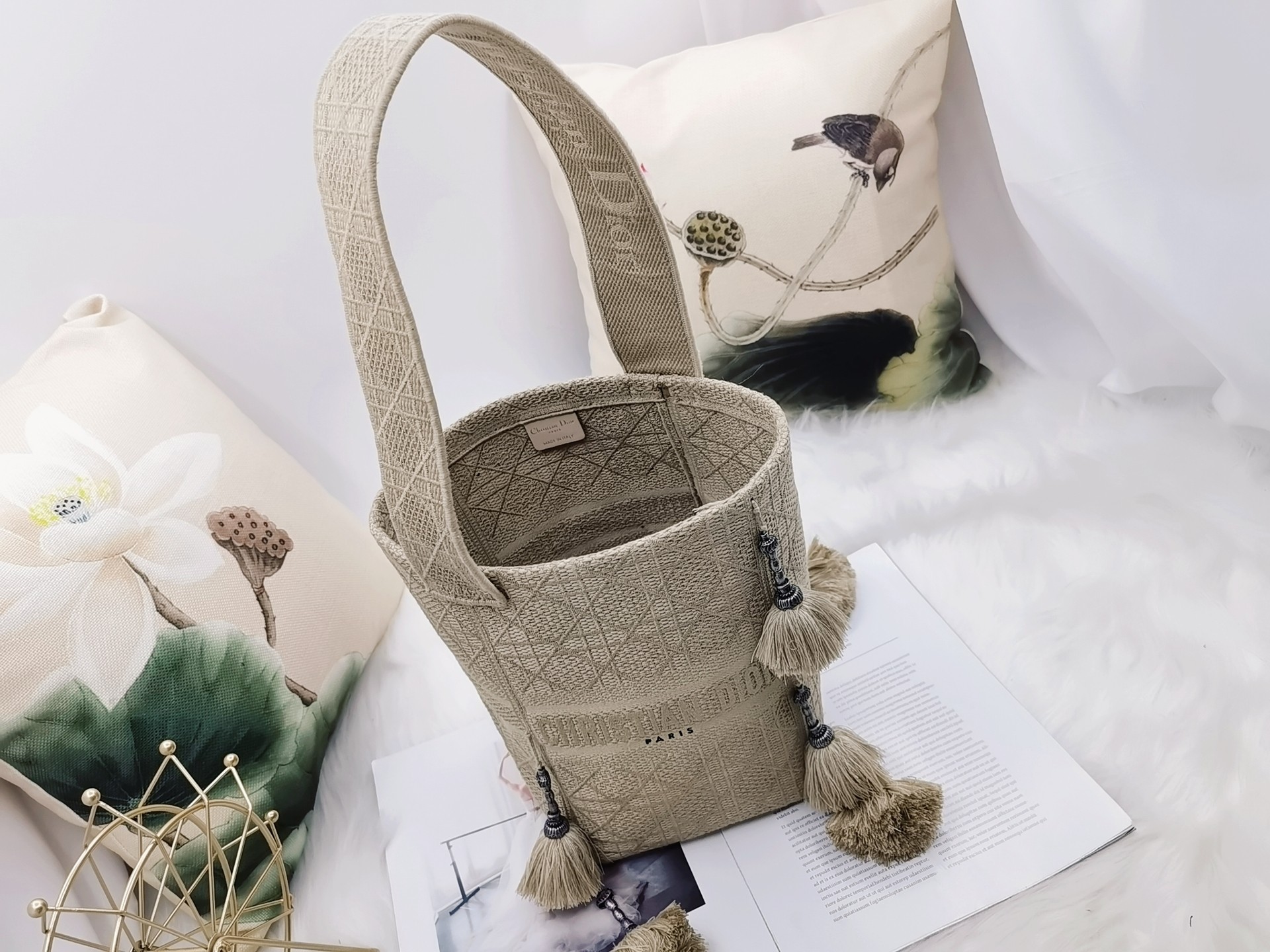 D10r bubble paisley print Bucket